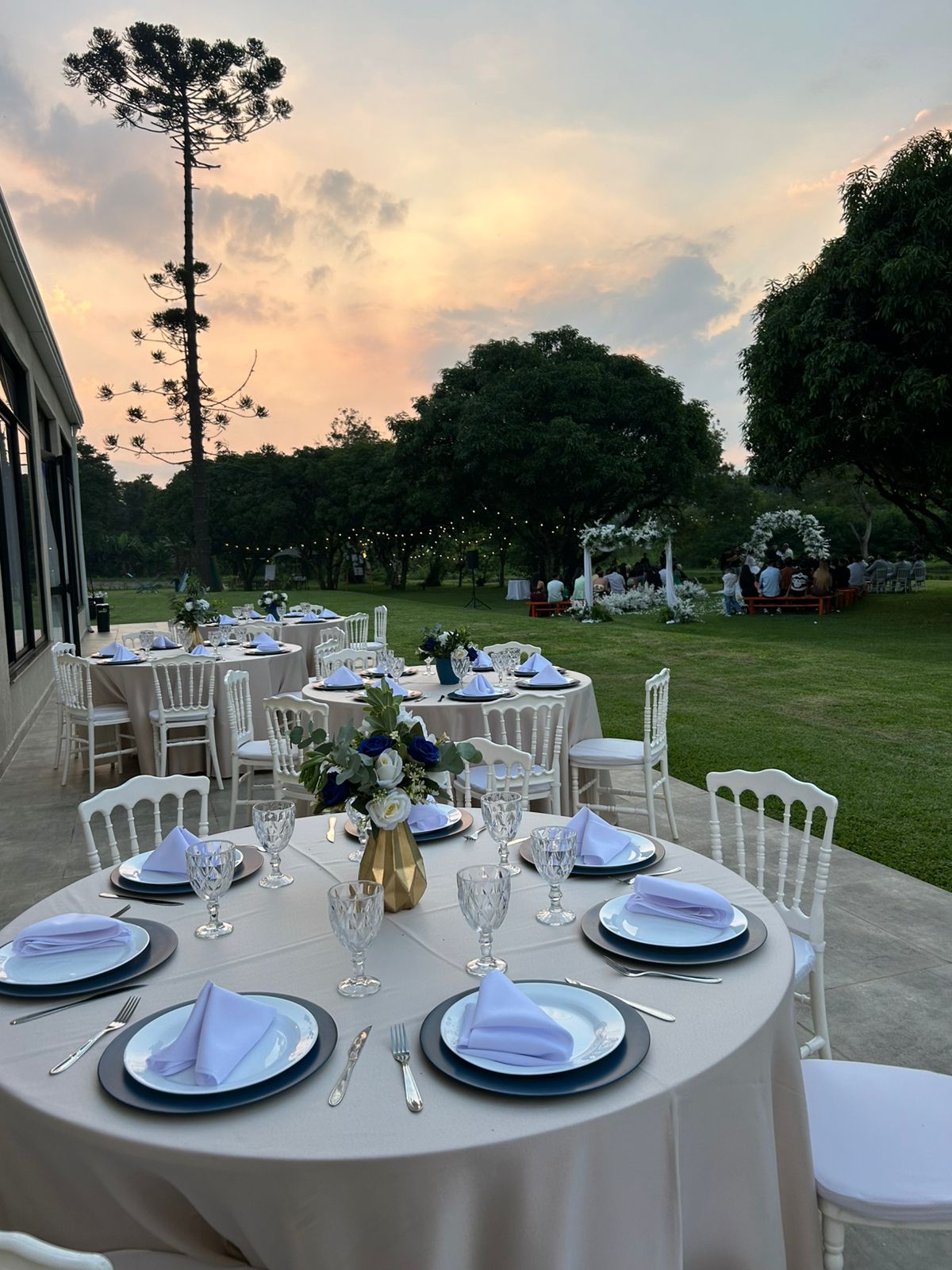 Cerimônia de casamento ao ar livre na Reserva Harmonia